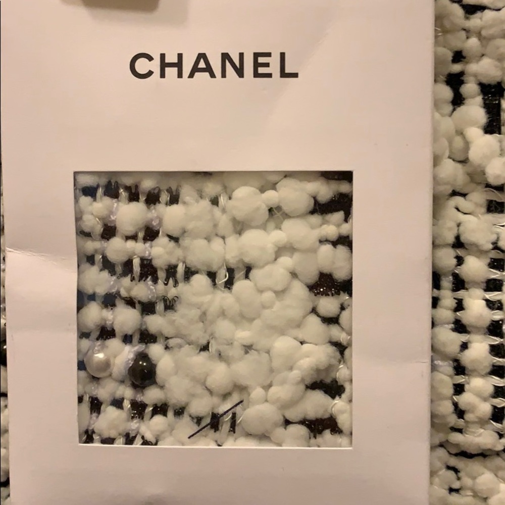 CHANEL Fantasy Tweed Skirt